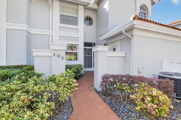 $249,000 | 7342 Lake Meadow Way, Unit 102, Boynton Beach, FL 33437