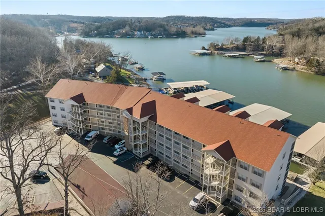 $379,900 | 562 Hyd A Way Road, Unit 3E, Camdenton, MO 65020