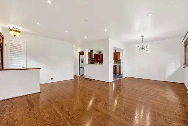 $3,250 | 9410 Lawler Avenue, Skokie, IL 60077