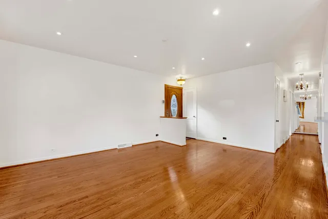 $3,250 | 9410 Lawler Avenue, Skokie, IL 60077