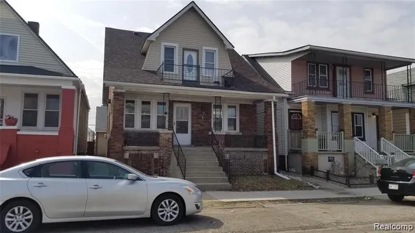 $950 | 11453 McDougall, Unit 2, Hamtramck, MI 48212