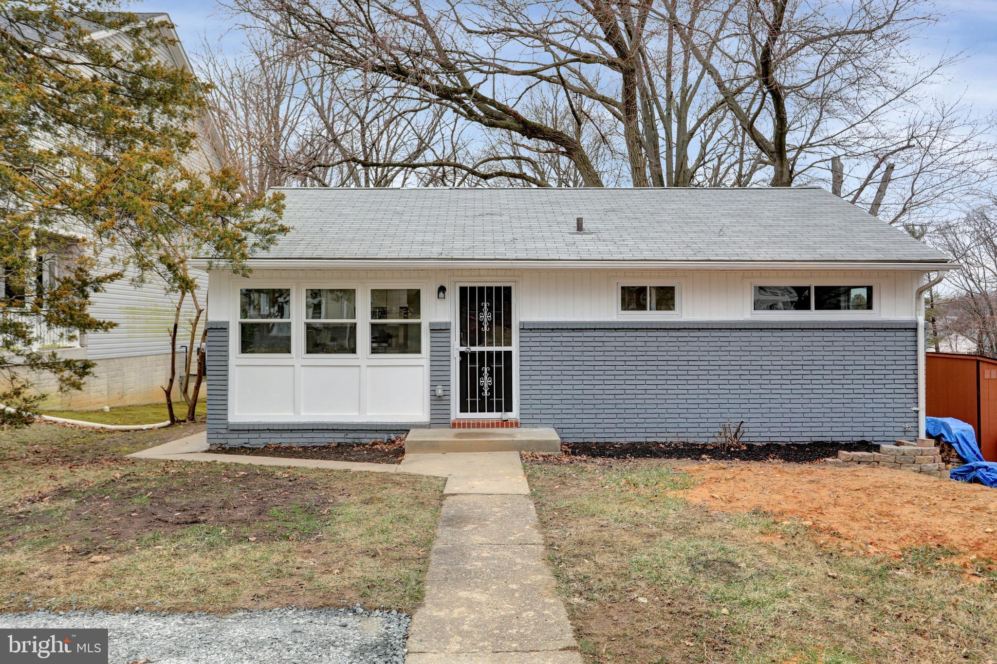 8008 Hillendale Road Parkville, MD 21234 - Photo 3 of 19