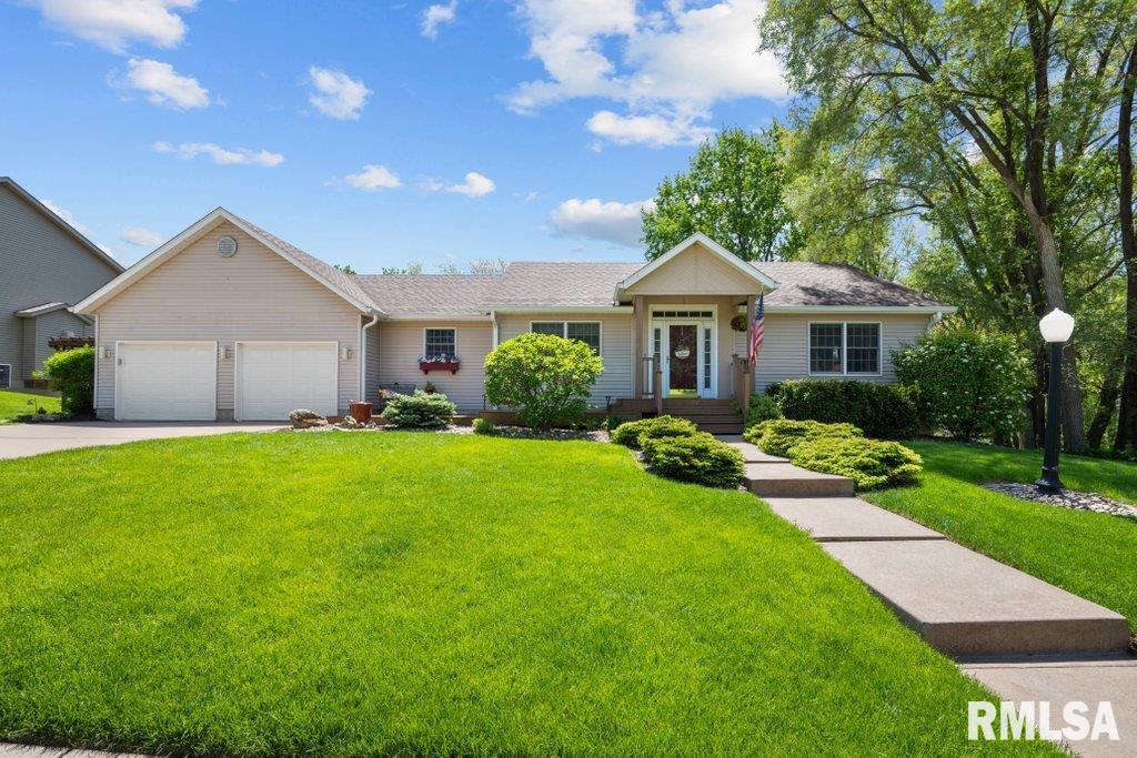 77 Parkview Drive Eldridge, IA 52748 - Photo 1 of 50