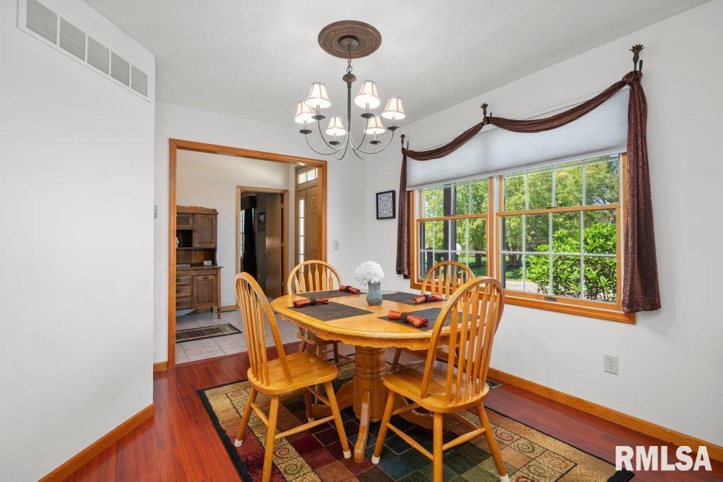 77 Parkview Drive Eldridge, IA 52748 - Photo 20 of 50