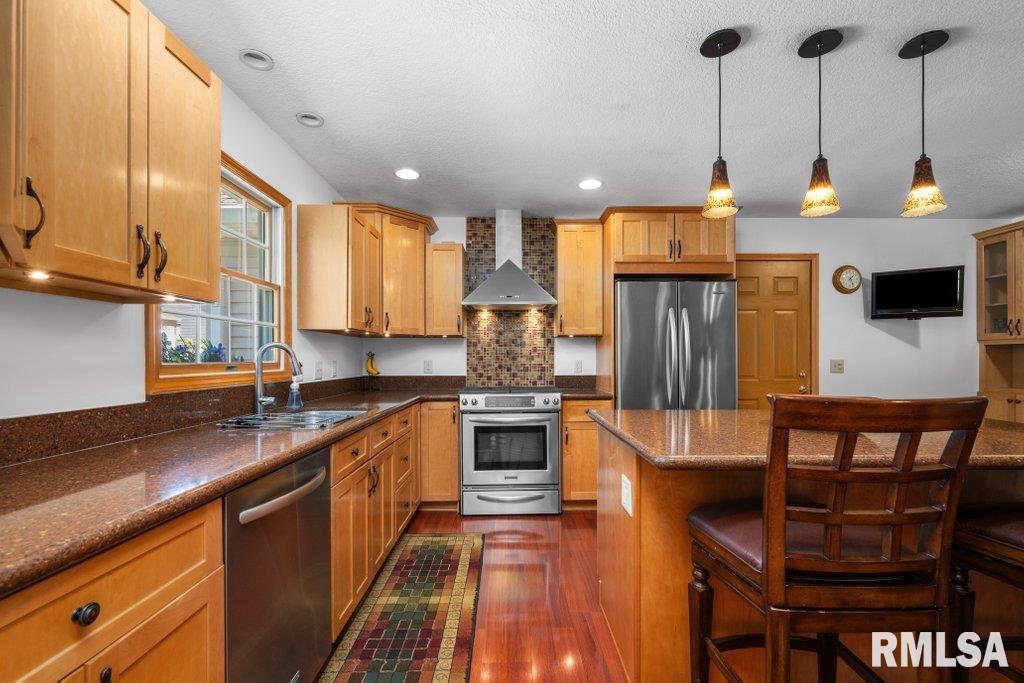 77 Parkview Drive Eldridge, IA 52748 - Photo 29 of 50