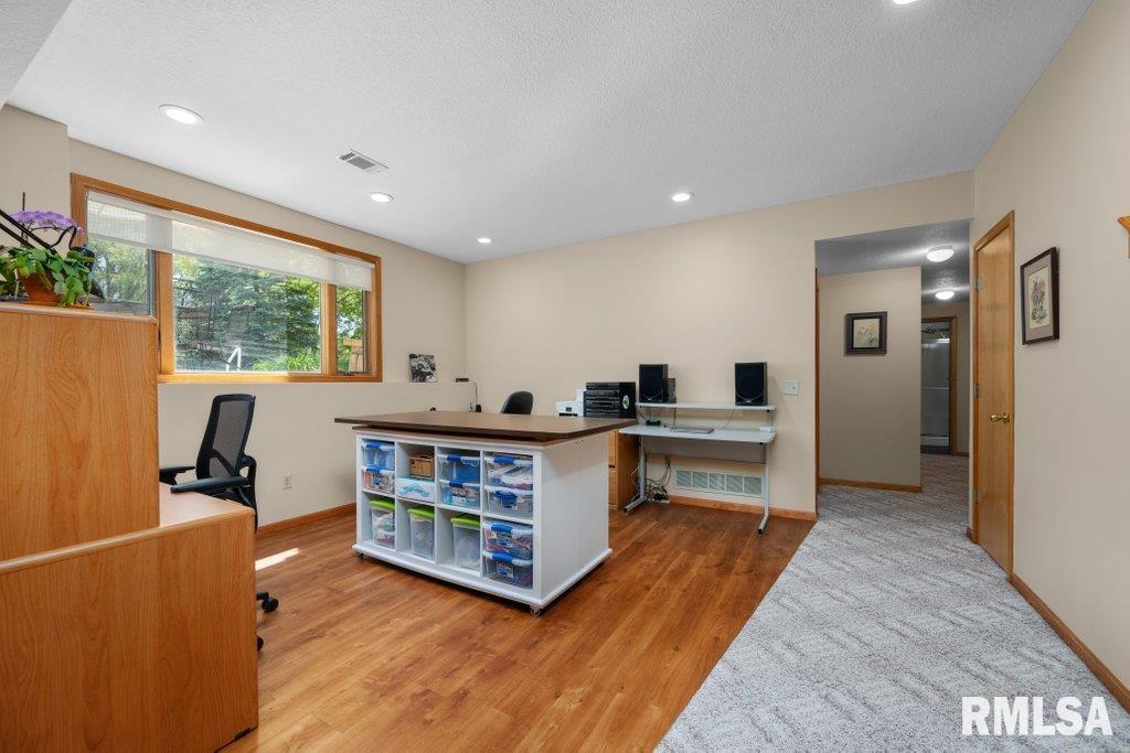 77 Parkview Drive Eldridge, IA 52748 - Photo 44 of 50