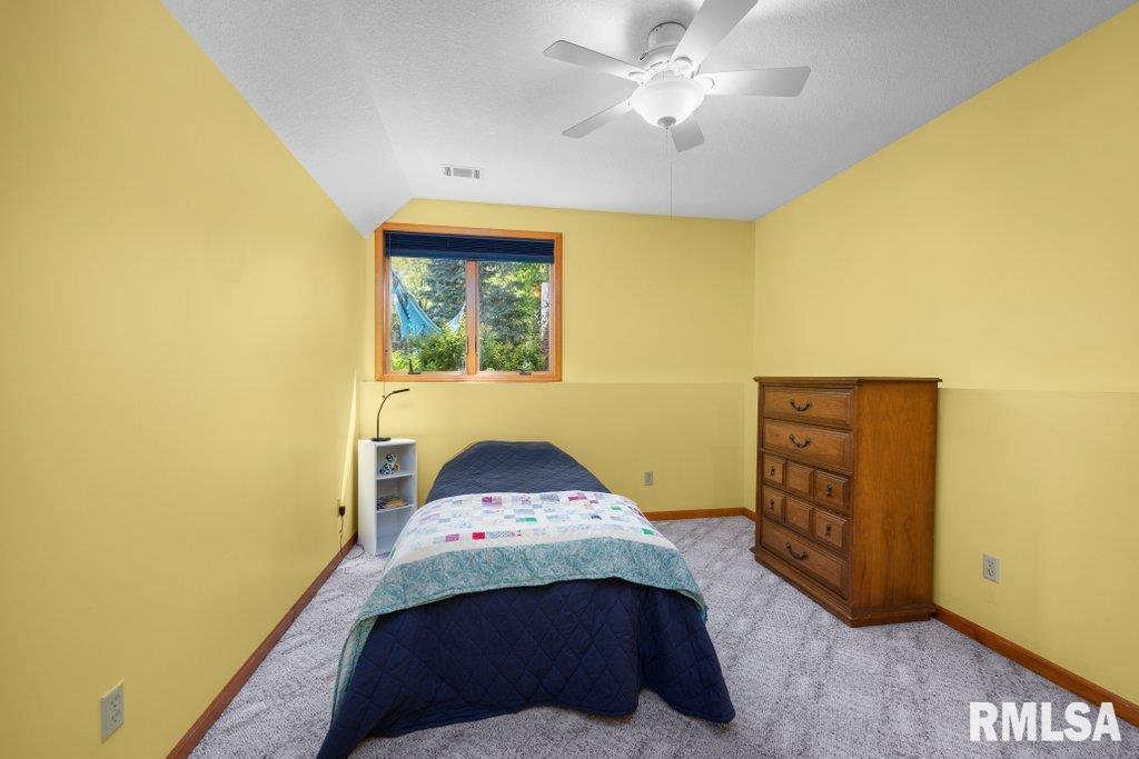 77 Parkview Drive Eldridge, IA 52748 - Photo 47 of 50