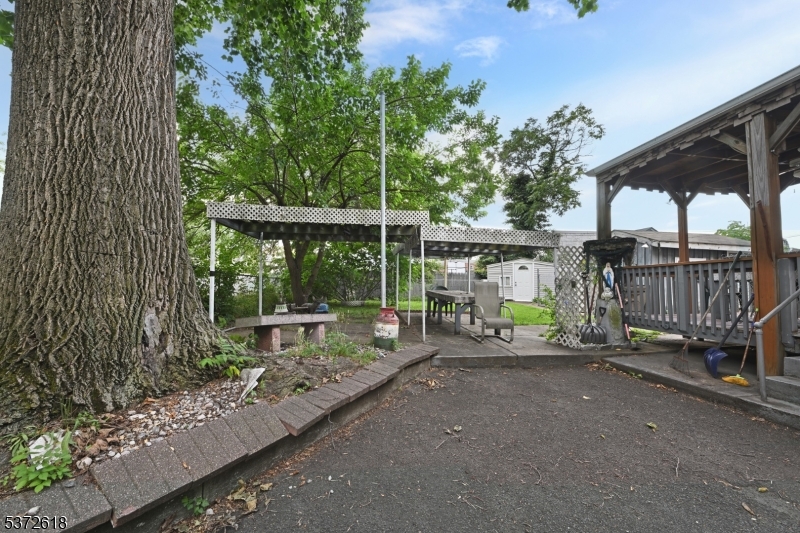 80 Heckel Street Belleville, NJ 07109 - Photo 16 of 33