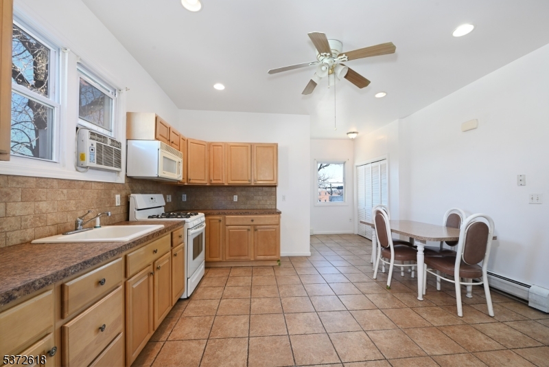 80 Heckel Street Belleville, NJ 07109 - Photo 21 of 33