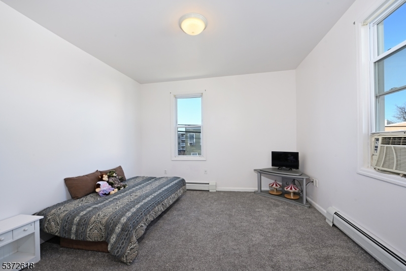 80 Heckel Street Belleville, NJ 07109 - Photo 30 of 33