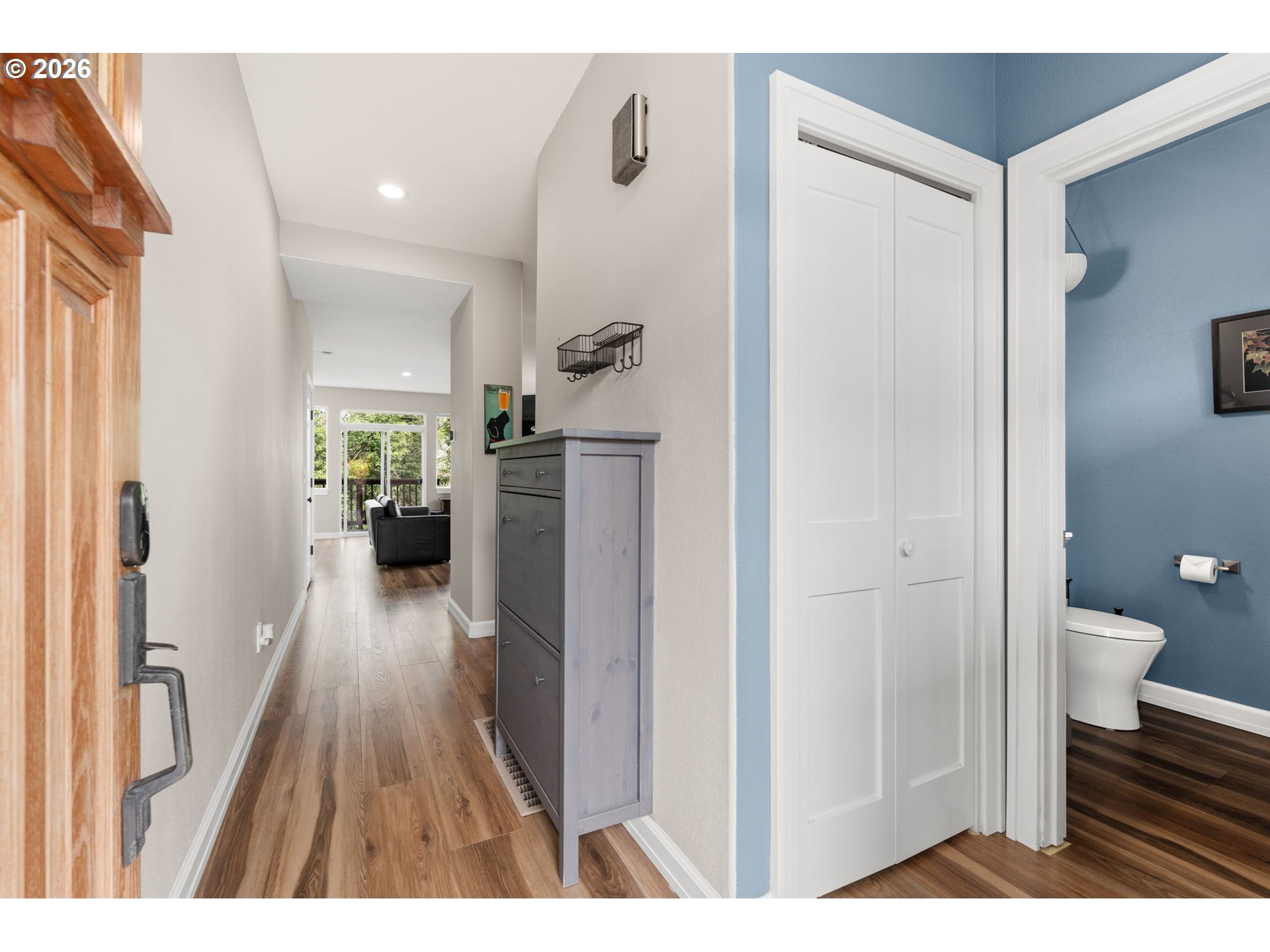 4936 Southwest Slavin Road Portland, OR 97239 - Photo 3 of 33 Entrance/Foyer