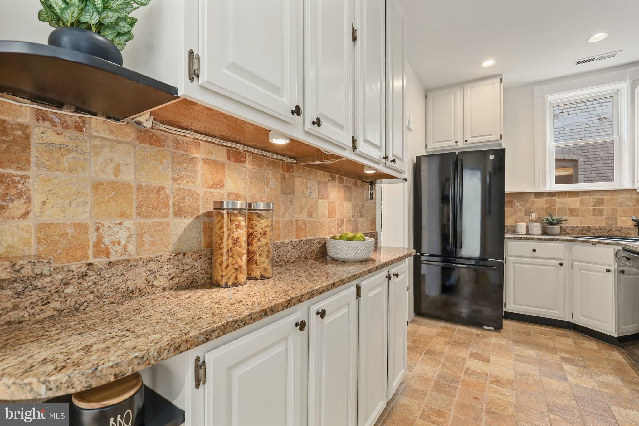 1746 Willard Street Northwest, Unit 3 Washington, DC 20009 - Photo 11 of 39