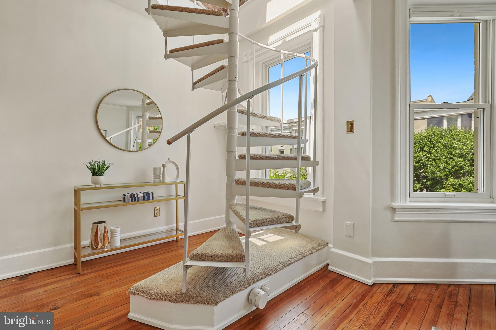 1746 Willard Street Northwest, Unit 3 Washington, DC 20009 - Photo 25 of 39