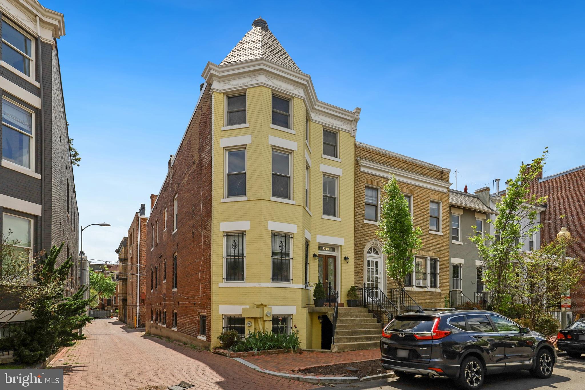 1746 Willard Street Northwest, Unit 3 Washington, DC 20009 - Photo 36 of 39