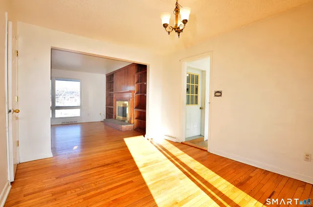 $325,000 | 70 Eastlawn Drive, Torrington, CT 06790