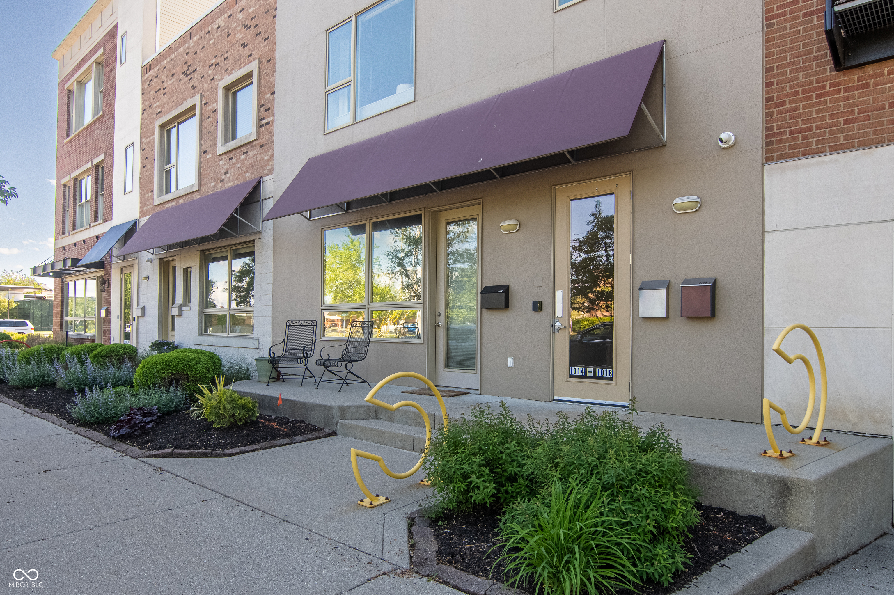 1014 Jackson Street Columbus, IN 47201 - Photo 3 of 59