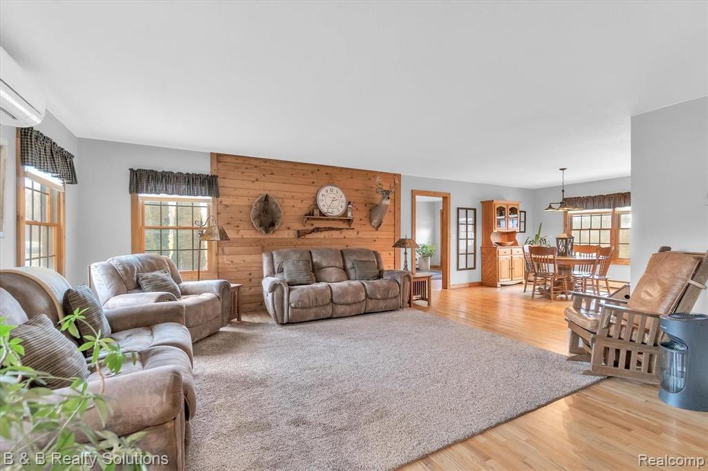 1608 Tozer Road North Branch, MI 48461 - Photo 6 of 40