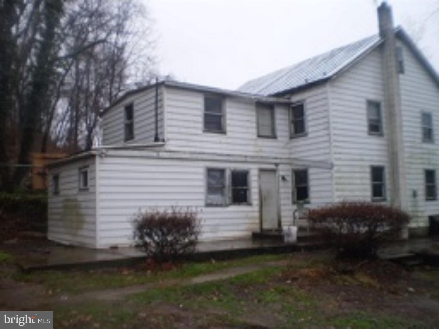 494-496 Parkview Road Reading, PA 19606 - Photo 2 of 13 Gallery Image 2