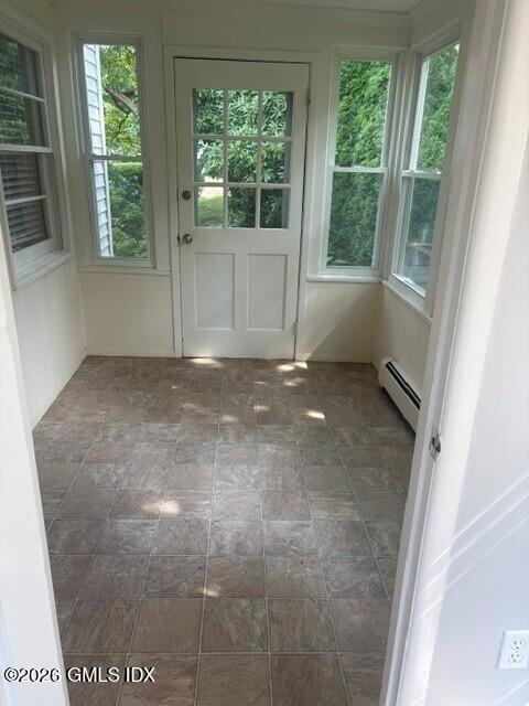 41 Hassake Road, Unit R Old Greenwich, CT 06870 - Photo 3 of 16 Entry
