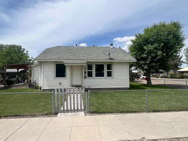 $224,900 | 121 North 1st Street, Nyssa, OR 97913