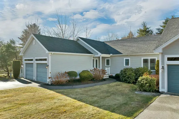 $600,000 | 3 Evergreen Way, Unit END, Windham, NH 03087