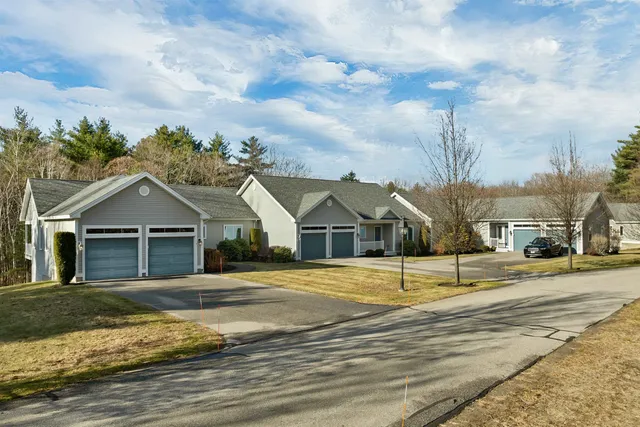 $599,900 | 3 Evergreen Way, Windham, NH 03087