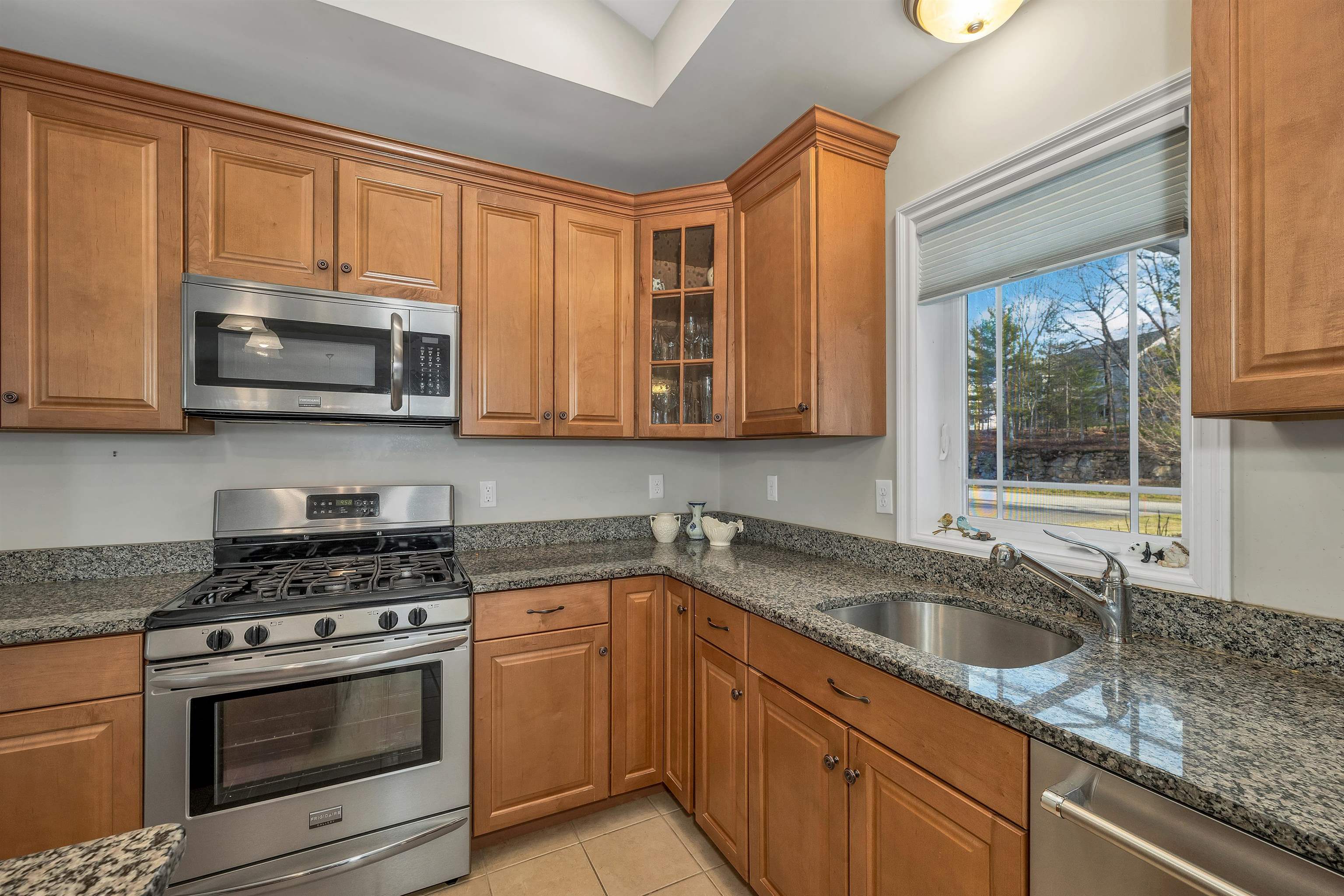 3 Evergreen Way, Unit END Windham, NH 03087 - Photo 20 of 47