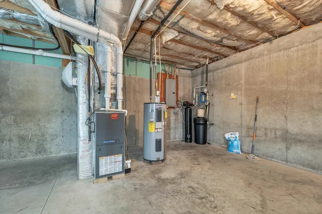 $599,900 | 3 Evergreen Way, Windham, NH 03087