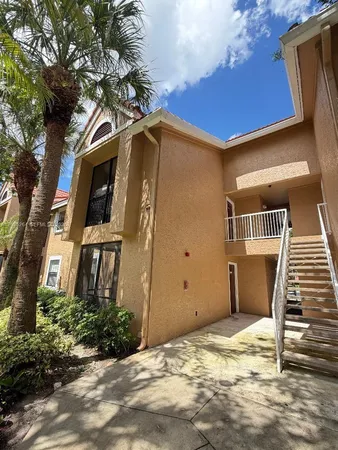 $1,800 | 15560 Southwest 104th Terrace, Unit 6210, Miami, FL 33196