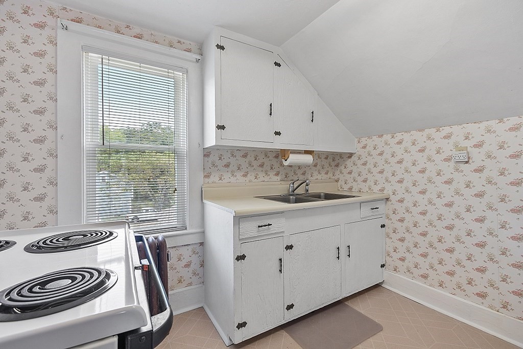 205 Main Street Maynard, MA 01754 - Photo 22 of 40
