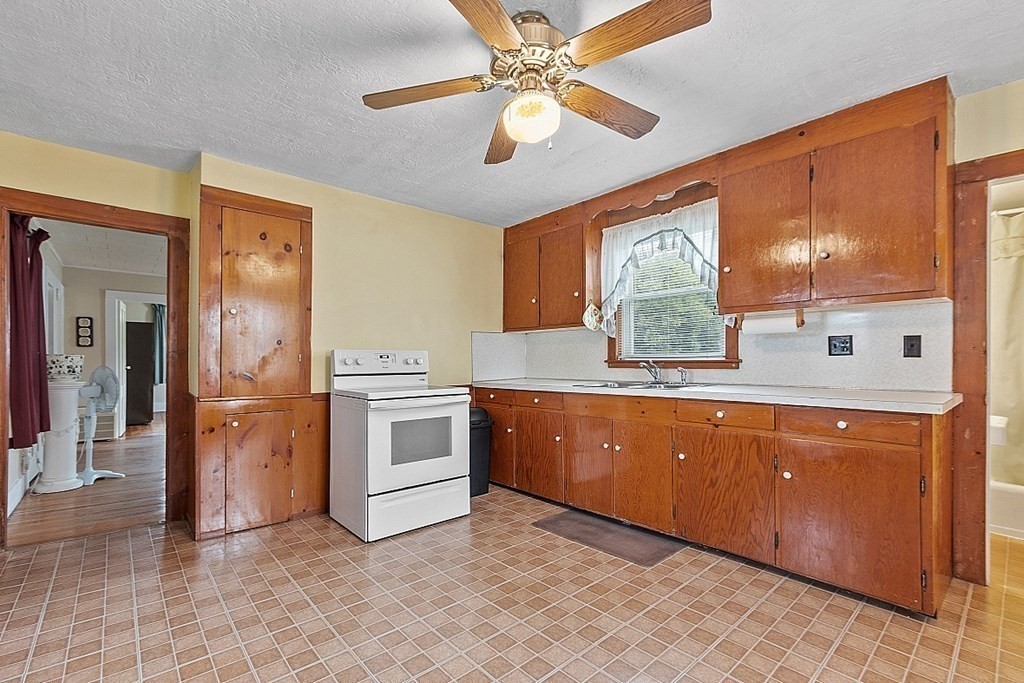 205 Main Street Maynard, MA 01754 - Photo 5 of 40