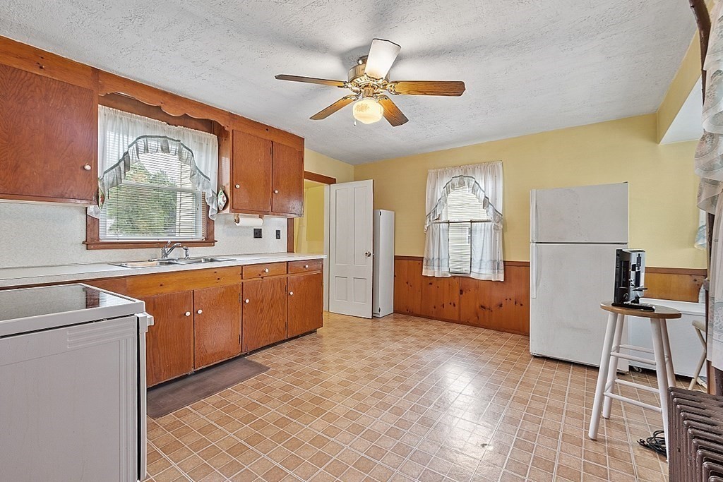 205 Main Street Maynard, MA 01754 - Photo 6 of 40