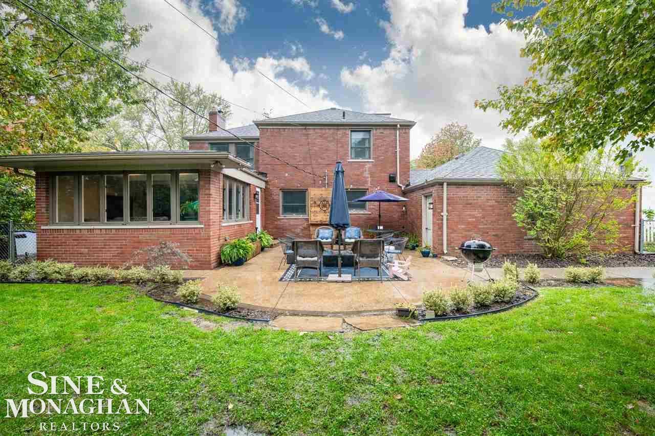 1024 Whittier Road Grosse Pointe, MI 48230 - Photo 30 of 38 50059942-29.JPG