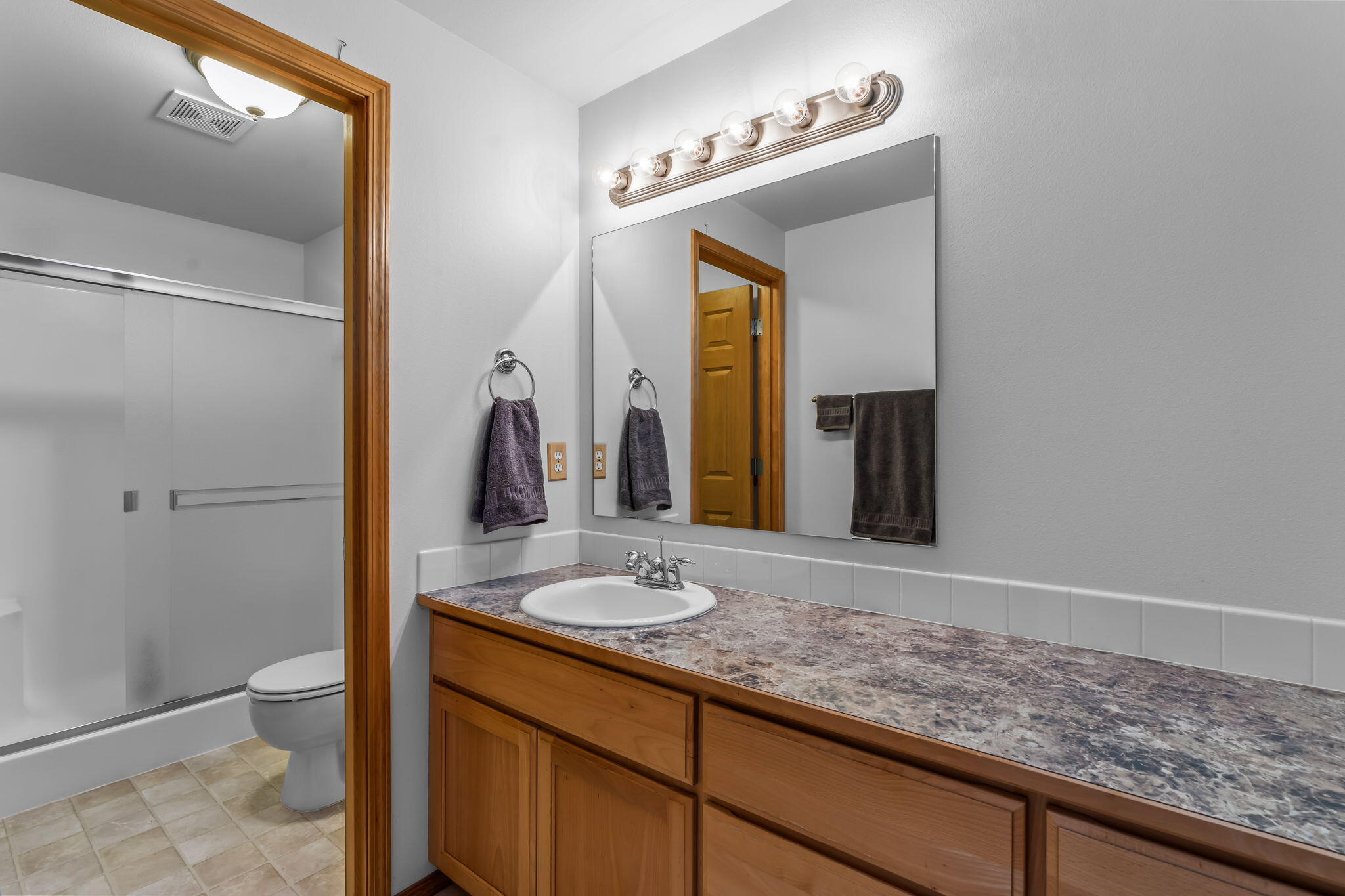 346 Center Ridge Drive Culver, OR 97734 - Photo 14 of 28 2023_04_13_346_center_ridge_dr_culver-19