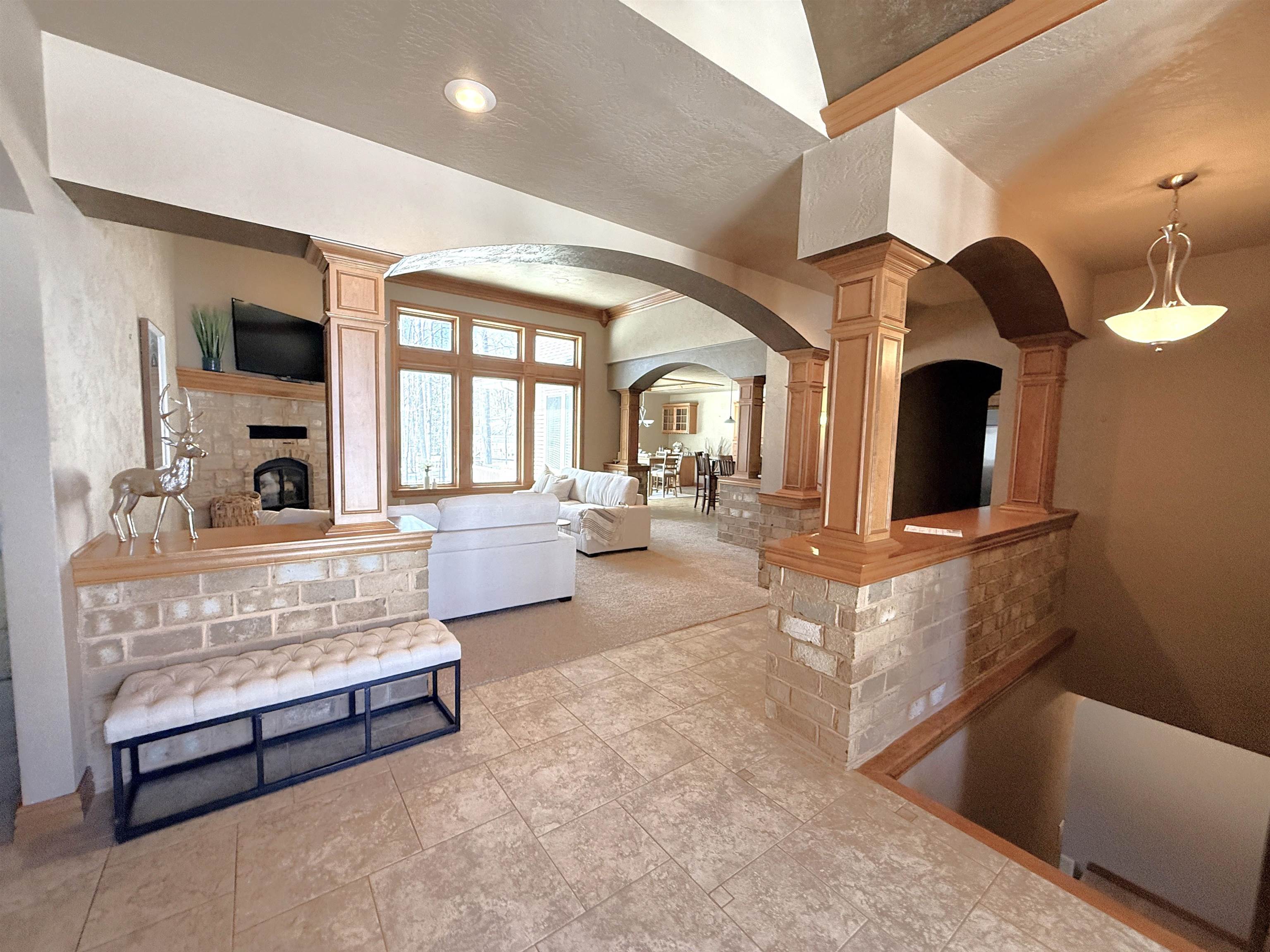 448 Harvest Road Green Bay, WI 54302 - Photo 5 of 71