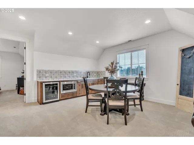 $2,297,000 | 370 Tulip Lane, Woodland, WA 98674