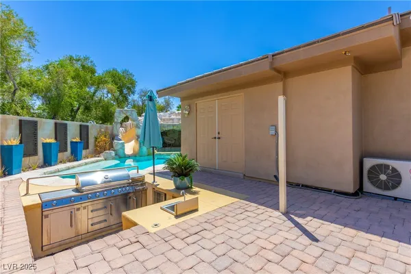 $10,000 | 2960 American River Lane, Las Vegas, NV 89135