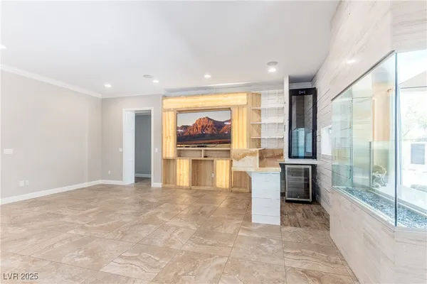 $10,000 | 2960 American River Lane, Las Vegas, NV 89135