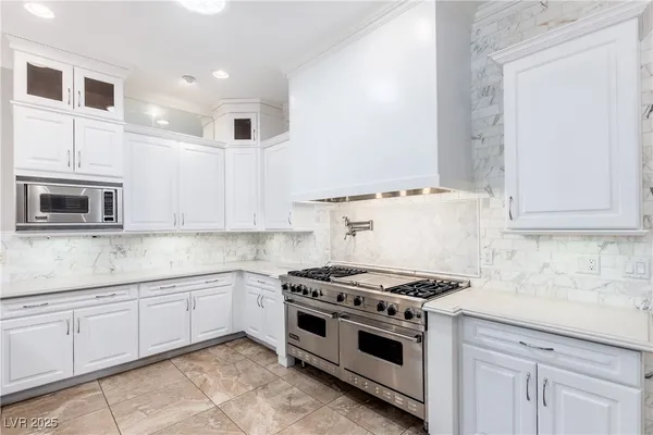 $10,000 | 2960 American River Lane, Las Vegas, NV 89135