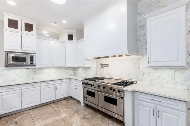 $10,000 | 2960 American River Lane, Las Vegas, NV 89135