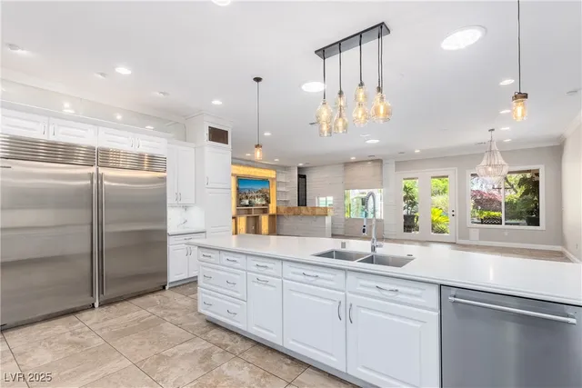 $10,000 | 2960 American River Lane, Las Vegas, NV 89135