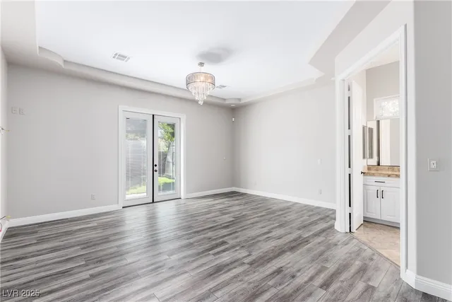 $10,000 | 2960 American River Lane, Las Vegas, NV 89135
