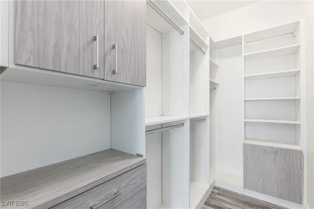 $10,000 | 2960 American River Lane, Las Vegas, NV 89135