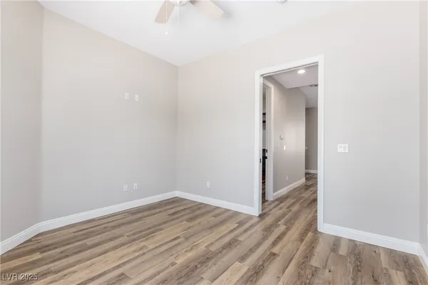 $10,000 | 2960 American River Lane, Las Vegas, NV 89135