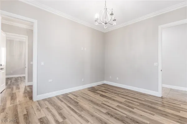 $10,000 | 2960 American River Lane, Las Vegas, NV 89135