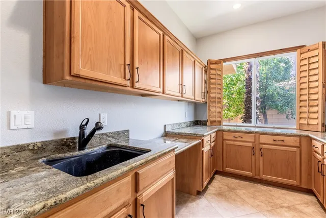 $10,000 | 2960 American River Lane, Las Vegas, NV 89135