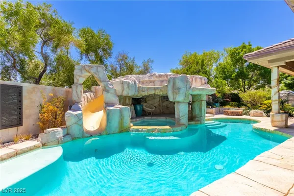 $10,000 | 2960 American River Lane, Las Vegas, NV 89135