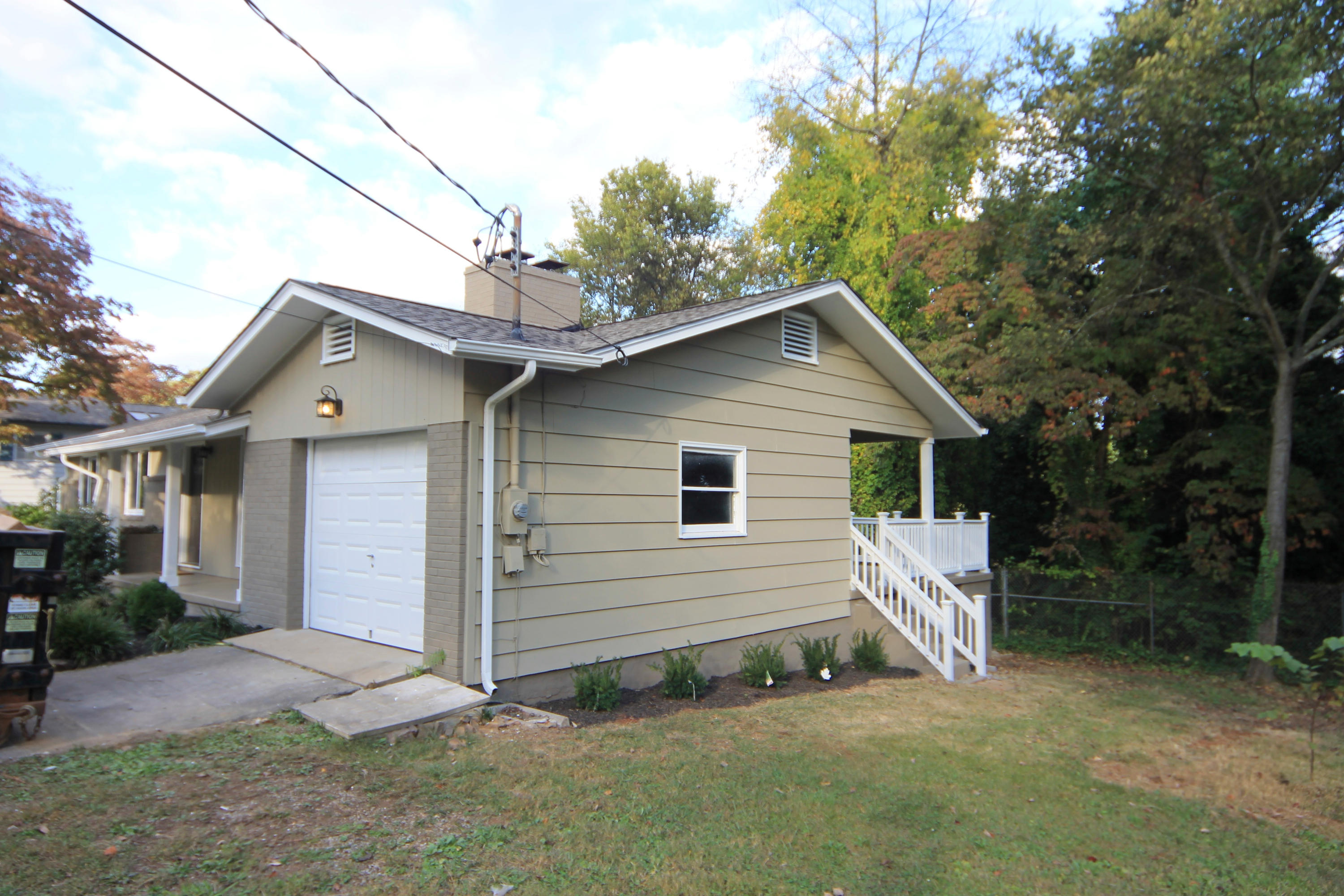 3500 Sprucewood Road Knoxville, TN 37921 - Photo 25 of 28 Right Front View