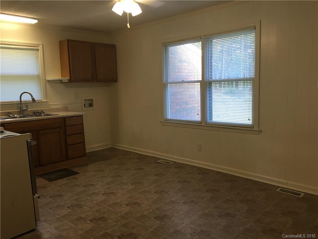715 Hall Spencer Road Catawba, SC 29704 - Photo 2 of 10