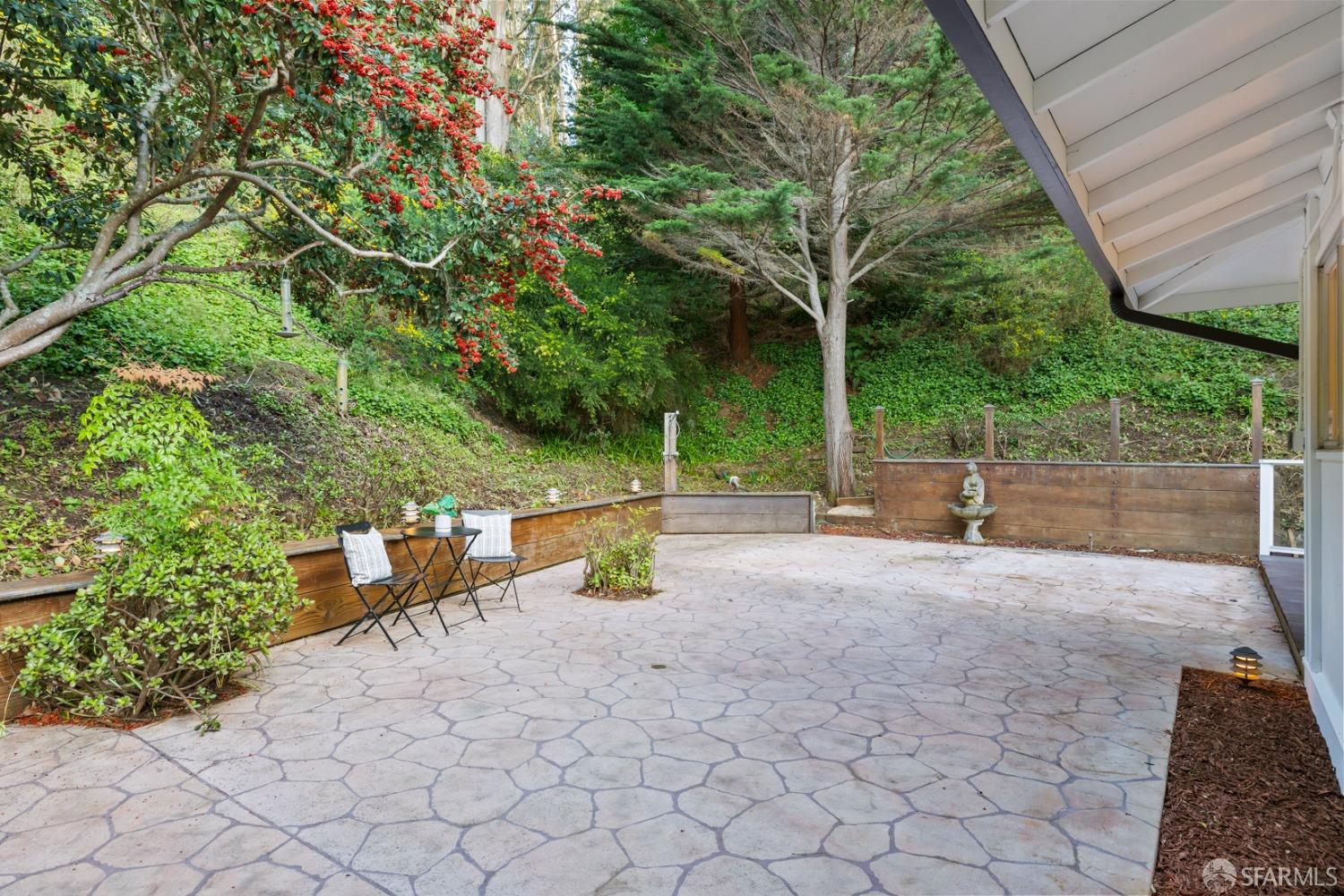 1120 Barcelona Drive Pacifica, CA 94044 - Photo 11 of 30